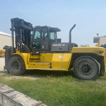 Used 2017 HYUNDAI 250D-9 Pneumatic Tire Forklift for sale in Houston Texas