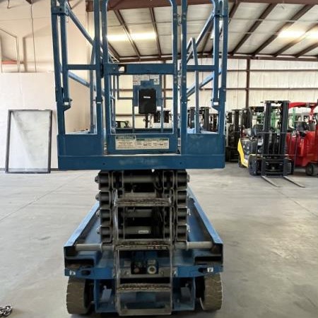 Used 2015 GENIE GS3246 Scissor Lift for sale in El Paso Texas