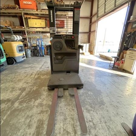 Used 2008 RAYMOND OPC30TT Narrow Aisle Forklift for sale in El Paso Texas