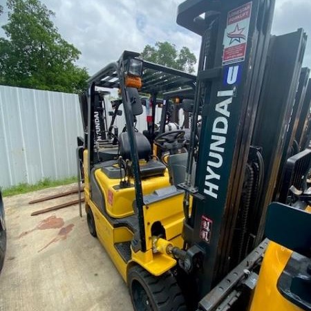 Used 2017 HYUNDAI 30LC-7S Cushion Tire Forklift for sale in Houston Texas