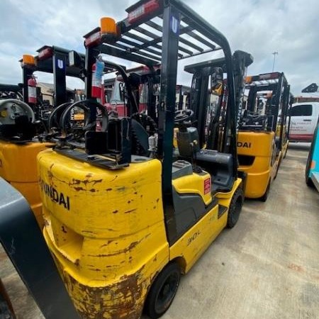 Used 2017 HYUNDAI 30LC-7S Cushion Tire Forklift for sale in Houston Texas