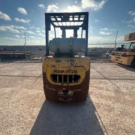 Used 2004 KOMATSU FG25ST-14 Cushion Tire Forklift for sale in Odessa Texas