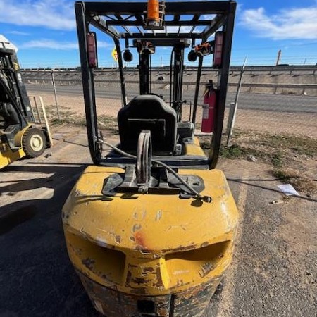 Used 2015 KOMATSU FG30HT-16 Pneumatic Tire Forklift for sale in Odessa Texas