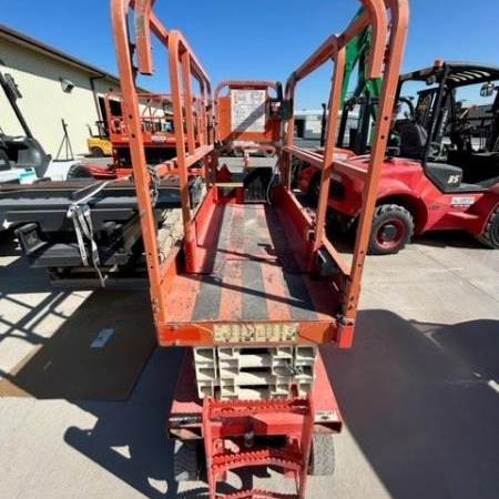 Used 2013 SNORKEL S1930E Scissor Lift for sale in Odessa Texas