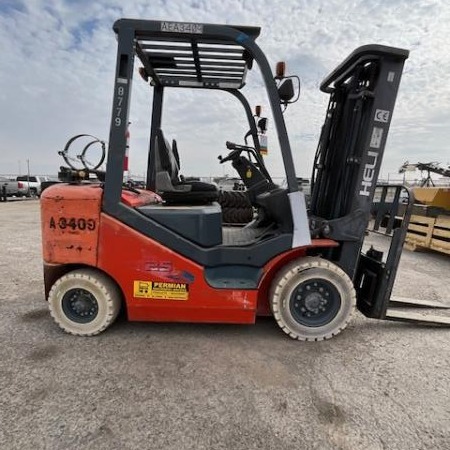 Used 2017 HELI CPYD25C-KU1H Cushion Tire Forklift for sale in Odessa Texas