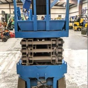 Used 2012 GENIE GS2632 Scissor Lift for sale in Houston Texas