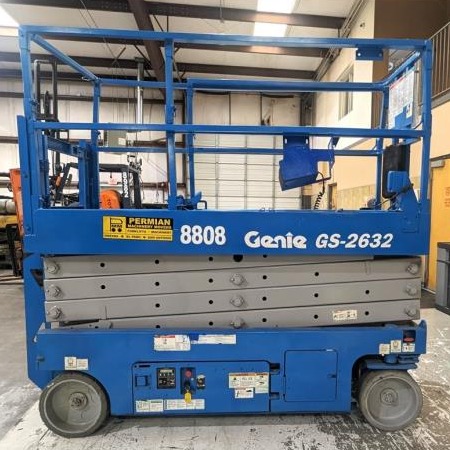 Used 2012 GENIE GS2632 Scissor Lift for sale in Houston Texas