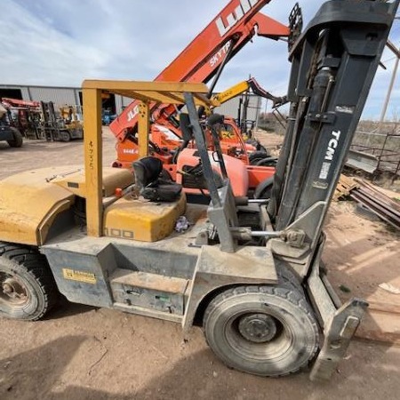 Used 2015 HYUNDAI 130D-7A Pneumatic Tire Forklift for sale in Tukwila Washington