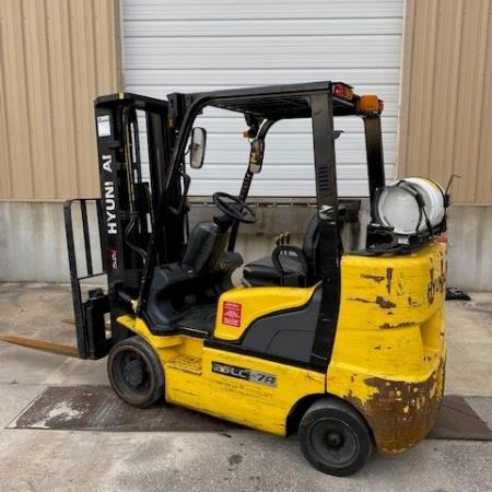 Used 2012 HYUNDAI 25LC-7A Cushion Tire Forklift for sale in Garland Texas