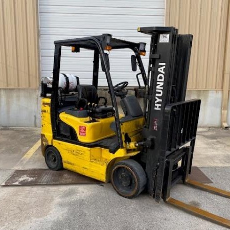 Used 2012 HYUNDAI 25LC-7A Cushion Tire Forklift for sale in Garland Texas