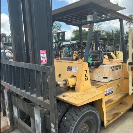 Used 1900 TCM FD70-2 Pneumatic Tire Forklift for sale in Houston Texas