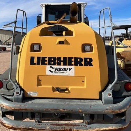 Used 2014 LIEBHERR L550IND Wheel Loader for sale in Odessa Texas