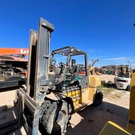 Used 2016 HYUNDAI 110D-9 Pneumatic Tire Forklift for sale in Langley British Columbia