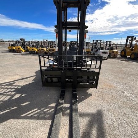 Used 2015 UNICARRIERS FD70-2 Pneumatic Tire Forklift for sale in Odessa Texas