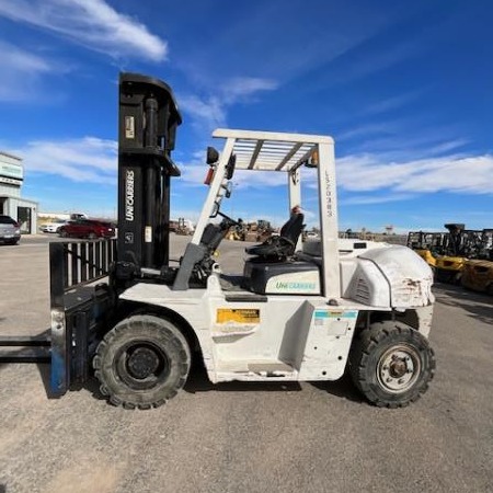 Used 2015 UNICARRIERS FD70-2 Pneumatic Tire Forklift for sale in Odessa Texas