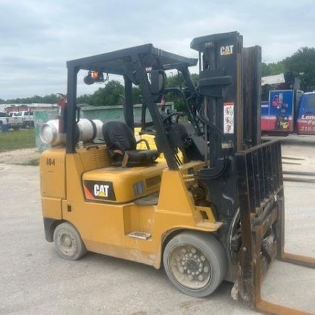 Used 2015 CAT GC40K Cushion Tire Forklift for sale in San Antonio Texas