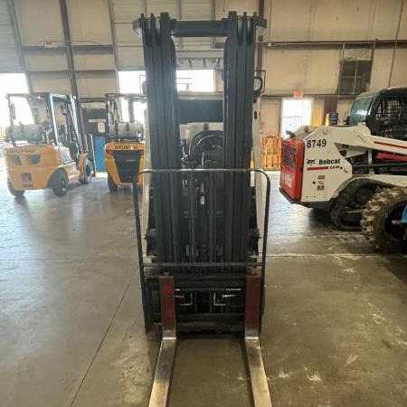 Used 2014 NISSAN MCP1F1A18LV Cushion Tire Forklift for sale in El Paso Texas