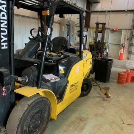 Used 2018 HYUNDAI 35D-9 Pneumatic Tire Forklift for sale in Midland Texas