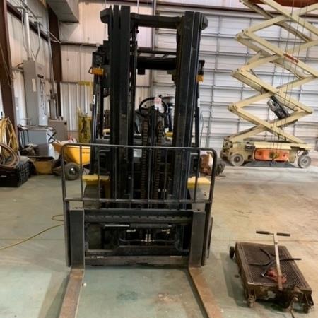 Used 2018 HYUNDAI 35D-9 Pneumatic Tire Forklift for sale in Midland Texas