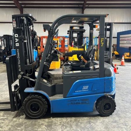 Used 2017 BYD ECB25 Electric Forklift for sale in San Antonio Texas