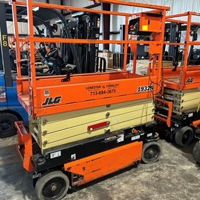 Used 2019 JLG 1932R Scissor Lift for sale in Houston Texas